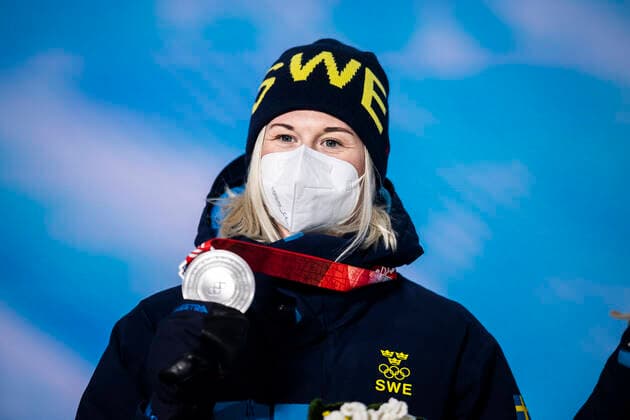 220208 Maja Dahlqvist of Sweden with her silver medal at the medal ceremony for women s cross-country skiing sprint during day 5 of the 2022 Winter Olympics on February 8, 2022 in Zhangjiakou. Photo: Jon Olav Nesvold BILDBYRAN COP 217 JE0033 skidor cross-country skiing langrenn Olympic Games, Olympische Spiele, Olympia, OS olympics winter olympics os ol olympiska spel vinter-os olympiske leker peking peking 2022 beijing 2022 beijing 2022 olympic games beijing 2022 winter olympic games peking-os beijing-ol vinter-ol 5 bbeng medaljeseremoni medaljceremoni medal ceremony sverige silver Copyright: JONxOLAVxNESVOLD BB220208JE123