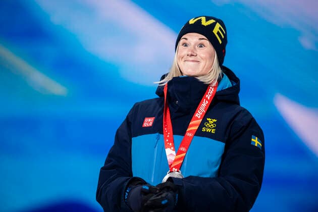 220209 Maja Dahlqvist of Sweden with her silver medal at the medal ceremony for women s cross-country skiing sprint during day 5 of the 2022 Winter Olympics on February 9, 2022 in Zhangjiakou. Photo: Jon Olav Nesvold BILDBYRAN COP 217 JE0033 skidor cross-country skiing langrenn Olympic Games, Olympische Spiele, Olympia, OS olympics winter olympics os ol olympiska spel vinter-os olympiske leker peking peking 2022 beijing 2022 beijing 2022 olympic games beijing 2022 winter olympic games peking-os beijing-ol vinter-ol 5 bbeng medaljeseremoni medaljceremoni medal ceremony sverige silver Copyright: JONxOLAVxNESVOLD BB220209JE062
