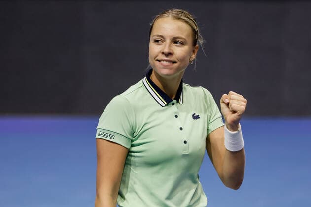 St. Petersburg Ladies Trophy 2022 - Day Three Anett Kontaveit of Estonia celebrates victory over Sorana Cirstea of Romania during the women s singles Round of 16 match of the WTA, Tennis Damen 500 St. Petersburg Ladies Trophy 2022 International Tennis Tournament on February 9, 2022 at the Sibur Arena in Saint Petersburg, Russia. Saint Petersburg Russia  Copyright: xMikexKireevx originalFilename:kireev-stpeters220209_npboB.jpg