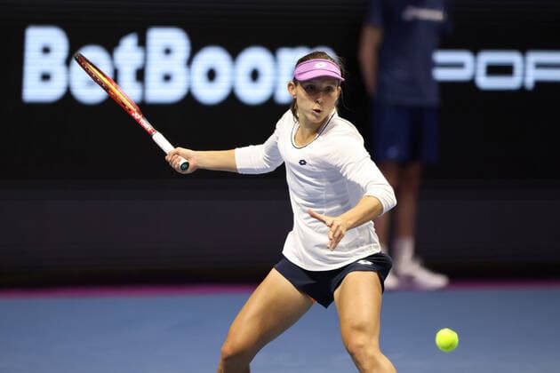 February 9, 2022, Saint Petersburg, Russia: Varvara Gracheva of Russia playing against Elena Rybakina of Kazahstan during the St.Petersburg Ladies Trophy 2022 tennis tournament..Final score: Saint Petersburg Russia - ZUMAs197 20220209_zaa_s197_065 Copyright: xMaksimxKonstantinovx