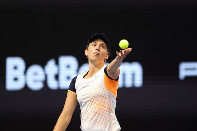 February 9, 2022, Saint Petersburg, Russia: Elise Mertens of Belgium play against Petra Martic of Croatia during the St.Petersburg Ladies Trophy 2022 tennis tournament..Final score: Saint Petersburg Russia - ZUMAs197 20220209_zaa_s197_148 Copyright: xMaksimxKonstantinovx