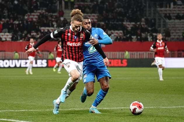 Billal Brahimi (OGC Nice) - Gerson Santos Da Silva (Olympique de Marseille) FOOTBALL : OGC Nice vs Marseille - 1 4 de finale de coupe de France - Nice - 09 02 2022 NorbertScanella Panoramic 