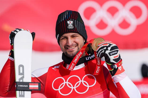 OLYMPICS - Winter Olympic Games, Olympische Spiele, Olympia, OS Beijing 2022 YANQING,CHINA,10.FEB.22 - OLYMPICS, ALPINE SKIING - Winter Olympic Games Beijing 2022, alpine combined, slalom, men. Image shows Johannes Strolz (AUT). Keywords: medal.  GEPAxpictures xDanielxGoetzhaber