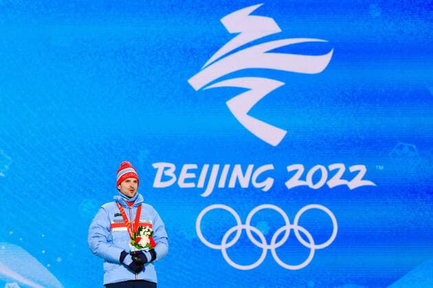 220210 Jorgen Graabak of Norway celebrates with his silver medal at the medal ceremony for men?s nordic combined individual during day 6 of the 2022 Winter Olympics on February 10, 2022 in Zhangjiakou. Photo: Vegard Grott BILDBYRAN kod VG VG0235 skidor nordic combined nordisk komination Olympic Games, Olympische Spiele, Olympia, OS olympics winter olympics os ol olympiska spel vinter-os olympiske leker peking peking 2022 beijing 2022 beijing 2022 olympic games beijing 2022 winter olympic games peking-os beijing-ol vinter-ol bbeng medaljeseremoni medaljceremoni medal ceremony norge norway celebration jubel silver Copyright: VEGARDxGRoTT BB220210VG060
