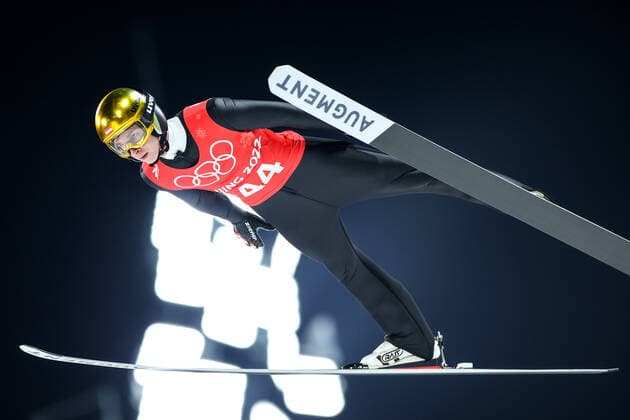 OLYMPICS - Winter Olympic Games, Olympische Spiele, Olympia, OS Beijing 2022 ZHANGJIAKOU,CHINA,10.FEB.22 - OLYMPICS, NORDIC SKIING, Ski jumping, Skispringen, Ski, nordisch - Winter Olympic Games Beijing 2022, normal hill, men, training. Image shows Daniel Tschofenig (AUT).  GEPAxpictures xMaticxKlansek