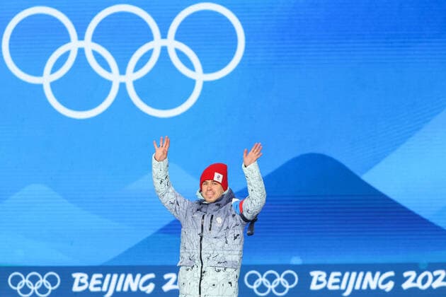 ZHANGJIAKOU, CHINA - FEBRUARY 10, 2022: Bronze medalist Semen Yelistratov of the Russian Olympic Committee at the men s 1,500m short track Speed skating, Eisschnelllauf victory ceremony at the Medal Plaza at the 2022 Winter Olympic Games, Olympische Spiele, Olympia, OS Valery Sharifulin TASS  TS1224E5