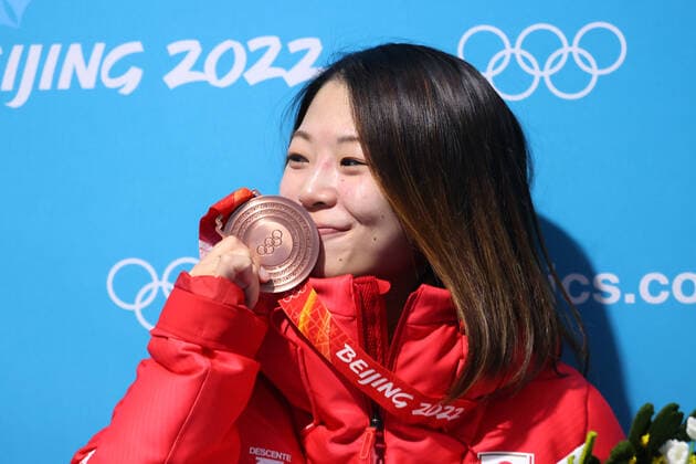 Sena Tomita (JPN), FEBRUARY 10, 2022 - Snowboarding : Women s Halfpipe Medal Ceremony during the Beijing 2022 Olympic Winter games, Winterspiele,Spiele, Summer games at Zhangjiakou Medal Plaza in Zhangjiakou, Hebei, China.  (180343346)