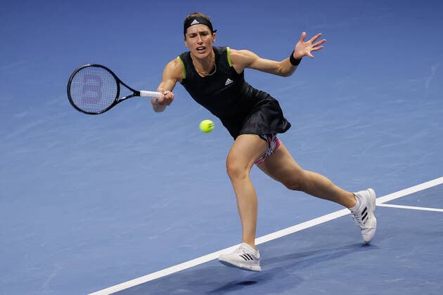 St. Petersburg Ladies Trophy 2022 - Day Four Andrea Petkovic of Germany returns the ball to Jelena Ostapenko of Latvia during the women s singles Round of 16 match of the WTA, Tennis Damen 500 St. Petersburg Ladies Trophy 2022 International Tennis Tournament on February 10, 2022 at the Sibur Arena in Saint Petersburg, Russia. Saint Petersburg Russia  Copyright: xMikexKireevx originalFilename:kireev-stpeters220210_npFJX.jpg