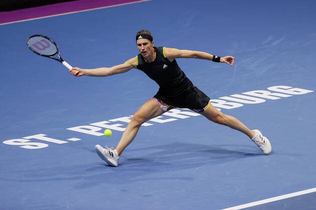 St. Petersburg Ladies Trophy 2022 - Day Four Andrea Petkovic of Germany returns the ball to Jelena Ostapenko of Latvia during the women s singles Round of 16 match of the WTA, Tennis Damen 500 St. Petersburg Ladies Trophy 2022 International Tennis Tournament on February 10, 2022 at the Sibur Arena in Saint Petersburg, Russia. Saint Petersburg Russia  Copyright: xMikexKireevx originalFilename:kireev-stpeters220210_npaqA.jpg