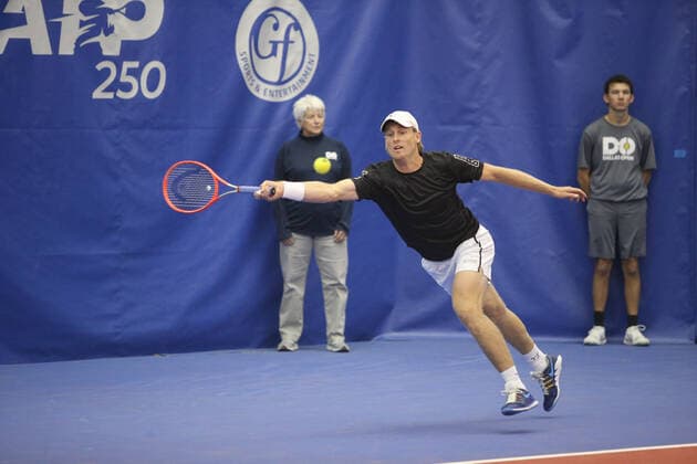 DALLAS, TX - FEBRUARY 10: Luke Saville (AUS) hits a forehand during the Dallas Open on February 10, 2022 at the Styslinger Altec Tennis Complex in Dallas, TX. (Photo by George Walker Icon Sportswire) TENNIS: FEB 10 Dallas Open Icon22021011