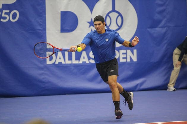 DALLAS, TX - FEBRUARY 10: Marcos Giron (USA) hits a forehand during the Dallas Open on February 10, 2022 at the Styslinger Altec Tennis Complex in Dallas, TX. (Photo by George Walker Icon Sportswire) TENNIS: FEB 10 Dallas Open Icon22021033