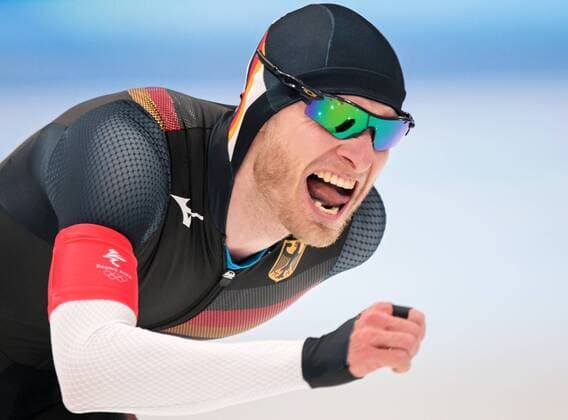 Bilder des Jahres 2022, Sport 02 Februar Sport Themen der Woche KW06 China Olympics 2022 Speed skating, Eisschnelllauf Men 8111126 11.02.2022 Germany s Patrick Beckert competes in the speed skating men s 10000 m event during the Beijing 2022 Winter Olympic Games, Olympische Spiele, Olympia, OS at the National Speed Skating Oval in Beijing, China. Grigory Sysoev Sputnik Beijing China  Copyright: xGrigoryxSysoevx