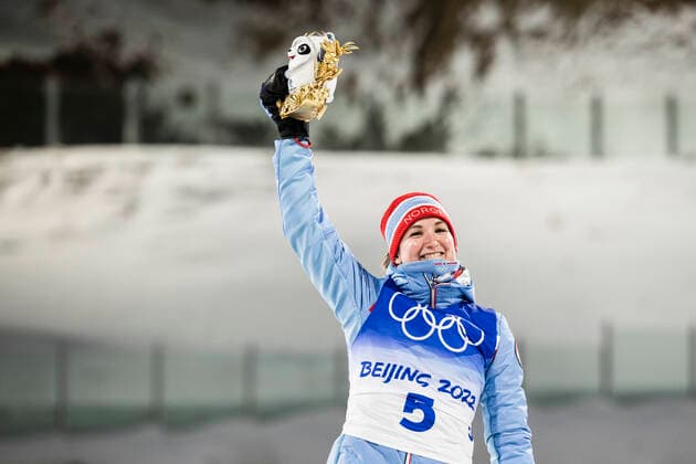220211 Marte Olsbu Roiseland of Norway celebrates after competing in women s biathlon 7,5 km sprint during day 7 of the 2022 Winter Olympics on February 11, 2022 in Zhangjiakou. Photo: Vegard Grott BILDBYRAN kod VG VG0237 bbeng skidskytte biathlon skiskyting Olympic Games, Olympische Spiele, Olympia, OS olympics winter olympics os ol olympiska spel vinter-os olympiske leker peking peking 2022 beijing 2022 beijing 2022 olympic games beijing 2022 winter olympic games peking-os beijing-ol vinter-ol dam jubel norge Copyright: VEGARDxGRoTT BB220211VG103