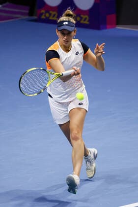 St. Petersburg Ladies Trophy 2022 - Quarter-Finals Elise Mertens of Belgium returns the ball to Maria Sakkari of Greece during the women s singles quarterfinal match of the WTA, Tennis Damen 500 St. Petersburg Ladies Trophy 2022 International Tennis Tournament on February 11, 2022 at the Sibur Arena in Saint Petersburg, Russia. Saint Petersburg Russia  Copyright: xMikexKireevx originalFilename:kireev-stpeters220211_npscu.jpg