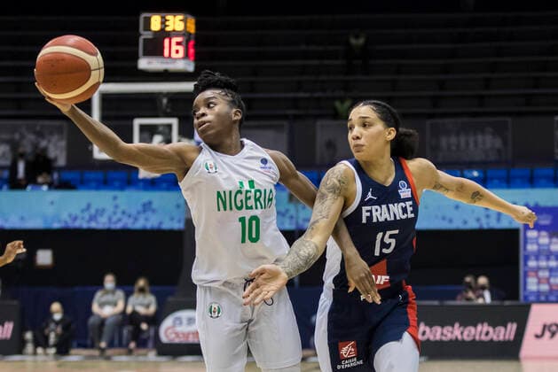 Gabby Williams of France, Promise Amukamara of Nigeria BASKET BALL FEMININ : Nigeria vs France - FIBA Tournoi qualificatif Mondial - Belgrade - 11 02 2022 NikolaKrstic Panoramic 