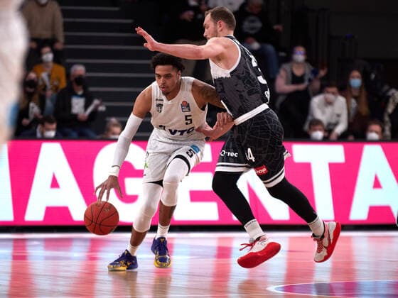 Hamburg Towers vs. s.Oliver Wuerzburg, 1. Bundesliga, Basketball, easycredit BBL, edel-optics.de Arena, Spielzeit 2021 2022, 21.Spieltag, 11.02.2022 Foto:EIBNER Stephanie Zerbe Hamburg Towers vs. s.Oliver Wuerzburg, 1. Bundesliga, Basketball, easycredit BBL, Spielzeit 2021 2022, 21.Spieltag, 11.02.2022 Hamburg Copyright: xStephaniexZerbe xEibner-Pressefox EP_SZE