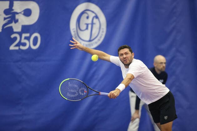 DALLAS, TX - FEBRUARY 11: Hans Hach Verdugo (MEX) hits a backhand during the Dallas Open on February 11, 2022 at the Styslinger Altec Tennis Complex in Dallas, TX. (Photo by George Walker Icon Sportswire) TENNIS: FEB 11 Dallas Open Icon22021115