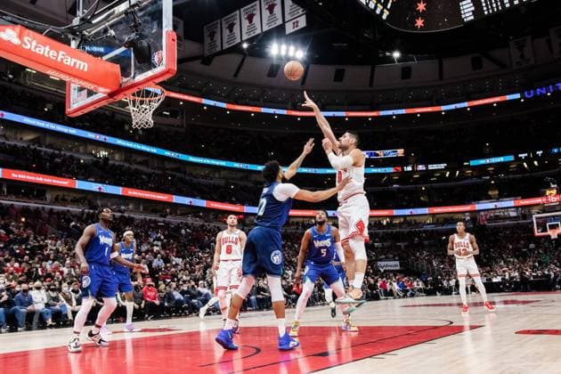 United Center Nikola Vucevic 9, Chicago Bulls makes a floater during the game on February 11, 2021 at the United Center Shaina Benhiyoun SPP National Basketball Association - Chicago Bulls vs Minnesota Timberwolves - United Center 