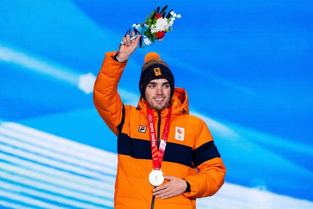 220212 Patrick Roest of Netherlands at the medal ceremony for men s Speed skating, Eisschnelllauf during day 8 of the 2022 Winter Olympics on February 12, 2022 in Beijing. Photo: Mathias Bergeld BILDBYRAN kod MB MB0332 skridskor speed skating Olympic Games, Olympische Spiele, Olympia, OS olympics winter olympics os ol olympiska spel vinter-os olympiske leker peking peking 2022 beijing 2022 beijing 2022 olympic games beijing 2022 winter olympic games peking-os beijing-ol vinter-ol 8 bbeng medaljceremoni medal ceremony Copyright: MATHIASxBERGELD BB220212MB076