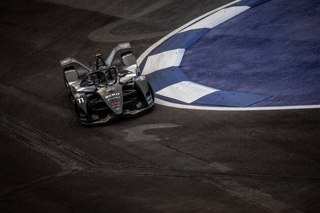 11 DI GRASSI Lucas (bra), ROKiT Venturi Racing, Mercedes-EQ Silver Arrow 02, action during the 2022 Mexico City ePrix, 2nd meeting of the 2021-22 ABB FIA Formula E World Championship, WM, Weltmeisterschaft on the Autodromo Hermanos Rodriguez from February 10 to 11, in Mexico City, Mexico - AUTO - 2022 FORMULA E Mexico City ePRIX DPPI Panoramic  03422002_GH_57424