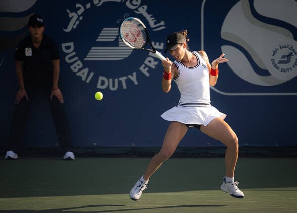 February 12, 2022, DUBAI, UNITED ARAB EMIRATES: Ajla Tomljanovic of Australia in action during the first qualifications round at the 2022 Dubai Duty Free Tennis Championships WTA, Tennis Damen 1000 tennis tournament DUBAI UNITED ARAB EMIRATES - ZUMAa181 20220212_zaa_a181_127 Copyright: xRobxPrangex