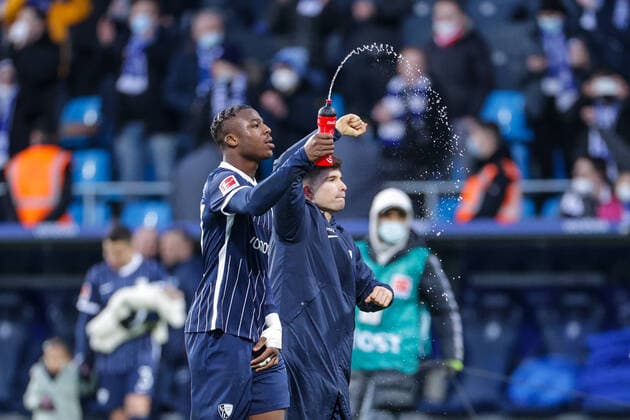12.02.2022, Fussball, Saison 2021 2022, 1. Bundesliga, 22. Spieltag, VfL Bochum 1848 - FC Bayern München Armel Bella Kotchap (VfL Bochum 1848) Foto: Dennis Ewert RHR-FOTO Bochum Vonovia Ruhrstadion NRW Deutschland xRHR-FOTO DEx