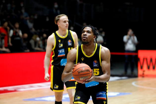 12.02.2022, easyCredit Basketball Bundesliga, BBL, Saison 2021 2022, Herren, Chemnitz Niners - MHP Riesen Ludwigsburg Justin Simon, MHP Riesen Ludwigsburg Chemnitz Messe Chemnitz Sachsen Germany