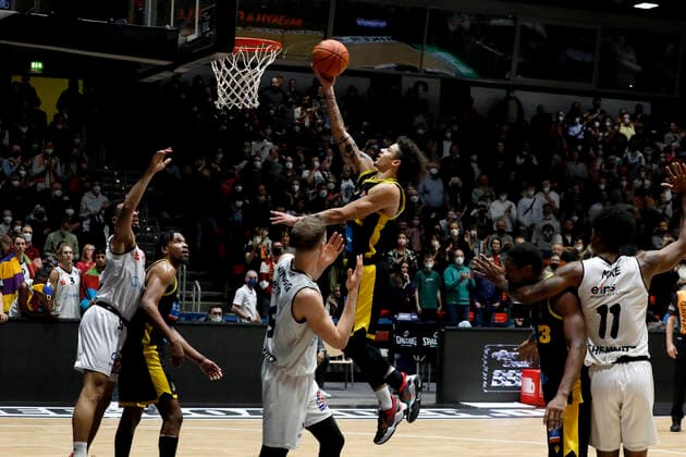 12.02.2022, easyCredit Basketball Bundesliga, BBL, Saison 2021 2022, Herren, Chemnitz Niners - MHP Riesen Ludwigsburg Jonah Radebaugh, MHP Riesen Ludwigsburg Chemnitz Messe Chemnitz Sachsen Germany