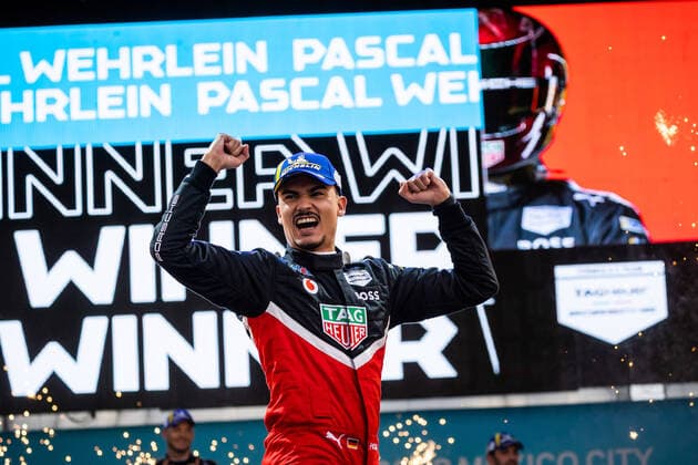 Bilder des Jahres 2022, Sport 02 Februar Sport Themen der Woche KW06 Sport Bilder des Tages WEHRLEIN Pascal (ger), TAG Heuer Porsche Formula E Team, Porsche 99X Electric, portrait at the podium during the 2022 Mexico City ePrix, 2nd meeting of the 2021-22 ABB FIA Formula E World Championship, WM, Weltmeisterschaft on the Autodromo Hermanos Rodriguez from February 10 to 11, in Mexico City, Mexico - AUTO - 2022 FORMULA E Mexico City ePRIX DPPI Panoramic  03422003_GH_59474