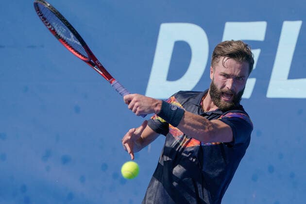 DELRAY BEACH, FL - FEBRUARY 12: Liam Broady (GBR) competes during the qualifying round of the ATP, Tennis Herren Delray Beach Open on February 12, 2022, at the Delray Beach Stadium & Tennis Center in Delray Beach, Florida.(Photo by Aaron Gilbert Icon Sportswire) TENNIS: FEB 12 Delray Beach Open Icon220212119