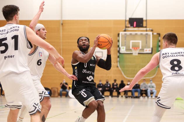 2. Basketball Bundesliga ProB Basketball ART Giants Düsseldorf gegen WWU Baskets Münster, 12.02.2022 Ryan Richmond ( 0 WWU Baskets Muenster); 2. Basketball Bundesliga ProB Basketball ART Giants Düsseldorf gegen WWU Baskets Münster am 12.02.2022, Duesseldorf. Copyright: xBEAUTIFULxSPORTS KennyxBeelex