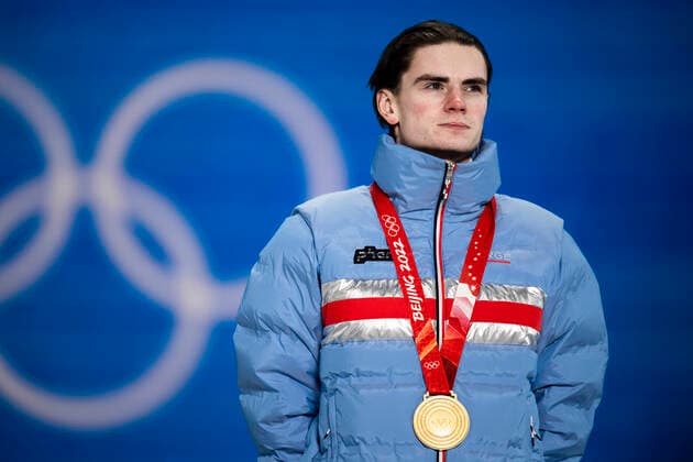 220213 Marius Lindvik of Norway with his gold medal at the medal ceremony for men s Ski jumping, Skispringen, Ski, nordisch large hill individual during day 9 of the 2022 Winter Olympics on February 13, 2022 in Zhangjiakou. Photo: Jon Olav Nesvold BILDBYRAN COP 217 JE0041 Olympic Games, Olympische Spiele, Olympia, OS olympics winter olympics os ol olympiska spel vinter-os olympiske leker peking peking 2022 beijing 2022 beijing 2022 olympic games beijing 2022 winter olympic games peking-os beijing-ol vinter-ol 9 bbeng norge jubel guld Copyright: JONxOLAVxNESVOLD BB220213JE131
