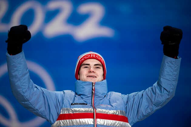 220213 Marius Lindvik of Norway celebrates at the medal ceremony for men s Ski jumping, Skispringen, Ski, nordisch large hill individual during day 9 of the 2022 Winter Olympics on February 13, 2022 in Zhangjiakou. Photo: Jon Olav Nesvold BILDBYRAN COP 217 JE0041 Olympic Games, Olympische Spiele, Olympia, OS olympics winter olympics os ol olympiska spel vinter-os olympiske leker peking peking 2022 beijing 2022 beijing 2022 olympic games beijing 2022 winter olympic games peking-os beijing-ol vinter-ol 9 bbeng norge jubel guld Copyright: JONxOLAVxNESVOLD BB220213JE134
