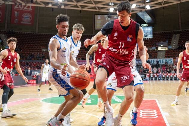 Vladimir Lucic 11 (FC Bayern), FC Bayern Basketball vs. Fraport Skyliners, easyCredit BBL, 13.02.2022 Muenchen Bayern Deutschland