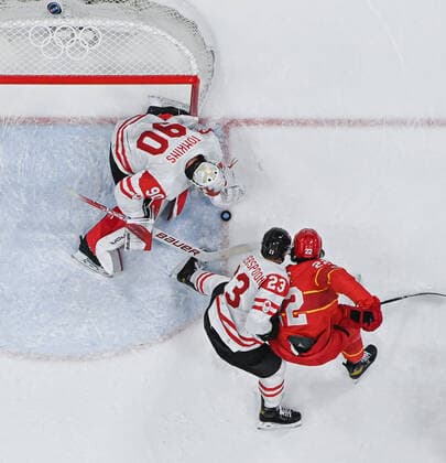 (220214) -- BEIJING, Feb. 13, 2022 -- Fu Shuai (R) of China competes during the Ice hockey, Eishockey men s preliminary round Group A match between China and Canada at National Indoor Stadium in Beijing, capital of China, Feb. 13, 2022. ) (BEIJING2022)CHINA-BEIJING-OLYMPIC Winter games, Winterspiele,Spiele, Summer games ICE HOCKEY-MEN S PRELIMINARY-CHN VS CAN(CN) DuxYu 