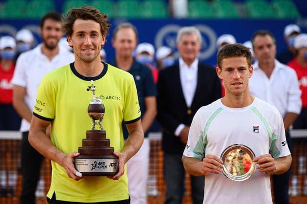 February 13, 2022, Buenos Aires, Argentina: Casper Ruud (L) of Norway and Diego Schwartzman (R) of Argentina are seen after the Men s Singles Final match at Buenos Aires Lawn Tennis Club. Buenos Aires Argentina - ZUMAs197 20220213_zaa_s197_276 Copyright: xManuelxCortinax