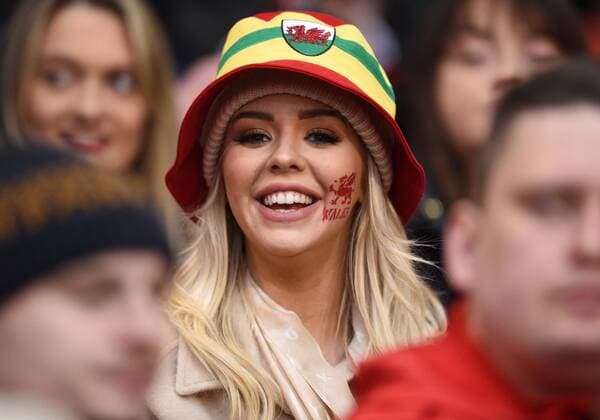 Mandatory Credit: Photo by David Gibson Fotosport Shutterstock (12802089gu) Wales fan. Wales v Scotland, Guinness Six Nations Championship 2022, Rugby Union, Principality Stadium, Cardiff, UK - 12 Feb 2022 Wales v Scotland, Guinness Six Nations Championship 2022, Rugby Union, Principality Stadium, Cardiff, UK - 12 Feb 2022  Copyright: xDavidxGibson Fotosport Shutterstockx 12802089gu