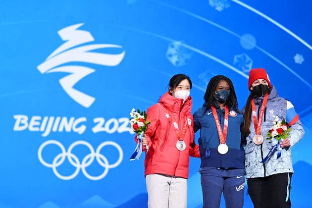 (L-R) Miho Takagi (JPN), JACKSON Erin (USA), GOLIKOVA Angelina (ROC), FEBRUARY 14, 2022 - Speed skating, Eisschnelllauf : Women s 500m Medal Ceremony during the Beijing 2022 Olympic Winter games, Winterspiele,Spiele, Summer games at Beijing Medal Plaza in Beijing, China.  (180711341)