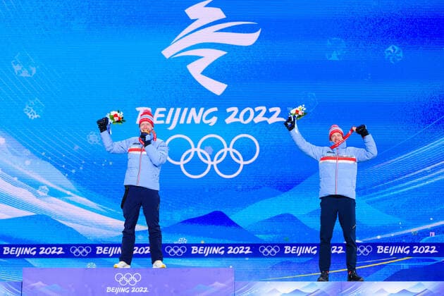 220214 Johannes Thingnes Bo and Tarjei Bo of Norway celebrate at the medal ceremony for men s biathlon 10 km sprint during day 10 of the 2022 Winter Olympics on February 14, 2022 in Zhangjiakou. Photo: Joel Marklund BILDBYRAN kod JM JM0284 bbeng Olympic Games, Olympische Spiele, Olympia, OS olympics winter olympics os ol olympiska spel vinter-os olympiske leker peking peking 2022 beijing 2022 beijing 2022 olympic games beijing 2022 winter olympic games peking-os beijing-ol vinter-ol medaljceremoni medaljeseremoni celebration jubel norge norway guld brons Copyright: JOELxMARKLUND BB220214JM021