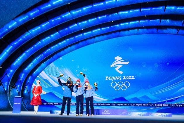 220214 Elvira Öberg of Sweden, Marte Olsbu Roiseland of Norway and Tiril Eckhoff of Norway celebrate at the medal ceremony for women?s biathlon 10 km pursuit during day 10 of the 2022 Winter Olympics on February 14, 2022 in Zhangjiakou. Photo: Joel Marklund BILDBYRAN kod JM JM0284 bbeng Olympic Games, Olympische Spiele, Olympia, OS olympics winter olympics os ol olympiska spel vinter-os olympiske leker peking peking 2022 beijing 2022 beijing 2022 olympic games beijing 2022 winter olympic games peking-os beijing-ol vinter-ol medaljceremoni medaljeseremoni sverige sweden norge norway celebration jubel guld silver brons Copyright: JOELxMARKLUND BB220214JM072