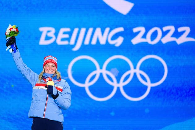 220214 Marte Olsbu Roiseland of Norway celebrate with gold medal at the medal ceremony for women?s biathlon 10 km pursuit during day 10 of the 2022 Winter Olympics on February 14, 2022 in Zhangjiakou. Photo: Joel Marklund BILDBYRAN kod JM JM0284 bbeng Olympic Games, Olympische Spiele, Olympia, OS olympics winter olympics os ol olympiska spel vinter-os olympiske leker peking peking 2022 beijing 2022 beijing 2022 olympic games beijing 2022 winter olympic games peking-os beijing-ol vinter-ol medaljceremoni medaljeseremoni celebration jubel norge norway guld *** 220214 Marte Olsbu Roiseland of Norway celebrate with gold medal at the medal ceremony for women bi s biathlon 10 km pursuit during day 10 of the 2022 Winter Olympics on February 14, 2022 in Zhangjiakou Photo Joel Marklund BILDBYRAN kod JM JM0284 bbeng olympic games olympics winter olympics os ol olympics winter os olympics peking peking peking 2022 beijing 2022 beijing 2022 olympic games beijing 2022 winter olympic games peking os beijing ol winter ol medal ceremony medal ceremony celebration jubil norway norway gold,  Copyright: JOELxMARKLUND BB220214JM077