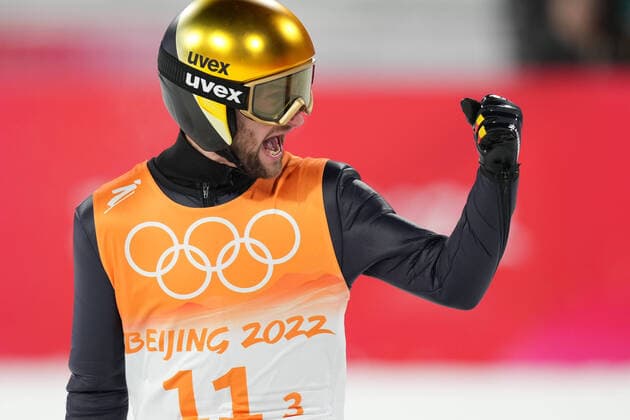 Bilder des Jahres 2022, Sport 02 Februar Sport Themen der Woche KW 07 (220214) -- ZHANGJIAKOU, Feb. 14, 2022 -- Markus Eisenbichler of Germany reacts during Ski jumping, Skispringen, Ski, nordisch men s team final round at the National Ski Jumping Centre in Zhangjiakou, north China s Hebei Province, Feb. 14, 2022. ) (BEIJING2022) CHINA-ZHANGJIAKOU-OLYMPIC Winter games, Winterspiele,Spiele, Summer games SKI JUMPING-MEN S TEAM (CN) WangxSong 