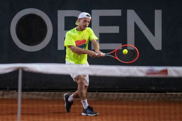 Rio Open 2022 RIO DE JANEIRO, RJ - 14.02.2022: RIO OPEN 2022 - Schwartzman trains for the competition on Monday afternoon of the Rio Open 2022, held at the Jockey Club Brasileiro, which takes place from February 12 to 20, this Monday (14), in Rio de Janeiro, RJ. (Photo: Celso Pupo Fotoarena) x2170221x  CelsoxPupo