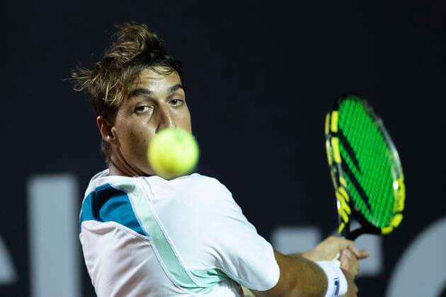 Rio Open 2022 RIO DE JANEIRO, RJ - 14.02.2022: RIO OPEN 2022 - Felipe Meligeni Rodrigues Alves (BRA) in dispute with Miomir Kecmanovic (SRB) on the Guga Kuerten court, for the first round of the Rio Open 2022, held at the Jockey Club Brasileiro, which takes place from February 12 to 20, this Monday (14) , in Rio de Janeiro, RJ. (Photo: Celso Pupo Fotoarena) x2170229x  CelsoxPupo
