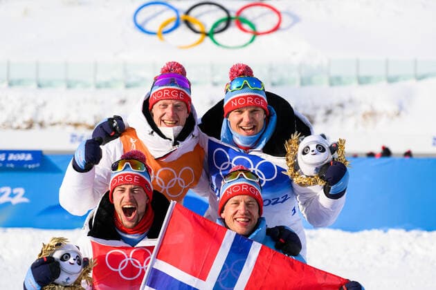 220215 Sturla Holm Laegreid, Tarjei Bo, Johannes Thingnes Bo and Vetle Sjastad Christiansen of Norway celebrates after men s biathlon 4 x 7,5 km relay during day 11 of the 2022 Winter Olympics on February 15, 2022 in Zhangjiakou. Photo: Jon Olav Nesvold BILDBYRAN COP 217 JM0286 bbeng skidskytte biathlon skiskyting Olympic Games, Olympische Spiele, Olympia, OS olympics winter olympics os ol olympiska spel vinter-os olympiske leker peking peking 2022 beijing 2022 beijing 2022 olympic games beijing 2022 winter olympic games peking-os beijing-ol vinter-ol stafett lagkapp relay norge norway celebration jubel guld Copyright: JONxOLAVxNESVOLD BB220215JE054