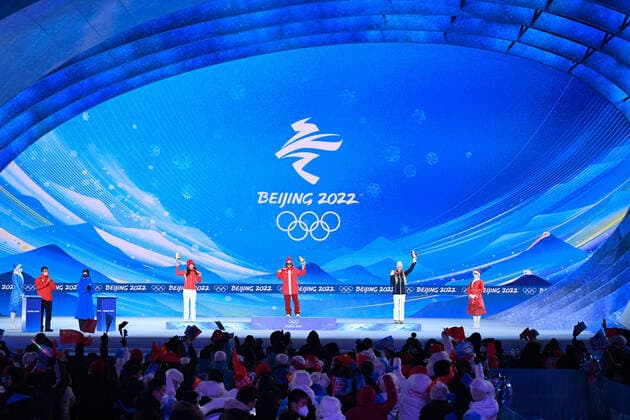 (220215) -- BEIJING, Feb. 15, 2022 -- Gold medalist Mathilde Gremaud (3rd R) of Switzerland, silver medlaist Gu Ailing (4th R) of China and bronze medalist Kelly Sildaru (2nd R) of Estonia pose during the awarding ceremony of freestyle skiing women s freeski slopestyle at Zhangjiakou Medals Plaza of the Winter Olympics in Zhangjiakou, north China s Hebei Province, Feb. 15, 2022. ) (BEIJING2022)CHINA- ZHANGJIAKOU-OLYMPIC Winter games, Winterspiele,Spiele, Summer games AWARDING CEREMONY (CN) DengxHua 