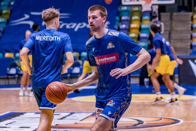 easycredit BBL, Fraport Skyliners vs. Alba Berlin, Frankfurt, Fraport Arena, 15.2.2022 Matt Haarms (Fraport Skyliners 3), Fraport Skyliners vs. Alba Berlin, Frankfurt, Fraport Arena, 15.2.2022 Copyright: xBEAUTIFULxSPORTS Gawlikx