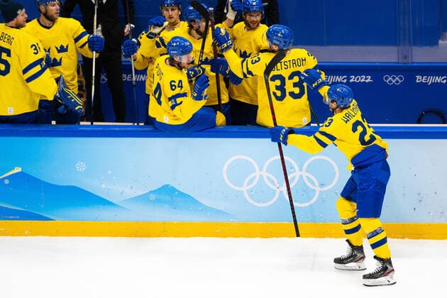 220216 Lucas Wallmark of Sweden celebrates the 1-0 goal in the men?s Ice hockey, Eishockey quarterfinal between Sweden and Canada during day 12 of the 2022 Winter Olympics on February 16, 2022 in Beijing. Photo: Mathias Bergeld BILDBYRAN kod MB MT0326 ishockey ice hockey Olympic Games, Olympische Spiele, Olympia, OS olympics winter olympics os ol olympiska spel vinter-os olympiske leker peking peking 2022 beijing 2022 beijing 2022 olympic games beijing 2022 winter olympic games peking-os beijing-ol vinter-ol 12 bbeng kvartsfinal sverige kanada jubel Copyright: MATHIASxBERGELD BB220216MB083