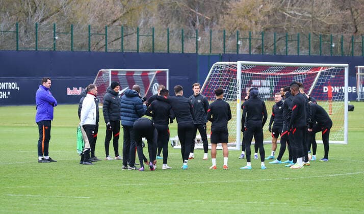 Europa League RB Leipzig - Training 16.12.2022 Leipzig, 16.02.2022, RBL Trainingszentrum, Europa League , RB Leipzig Abschlusstraining am Vortag von RBL v. Real San Sebastian , Im Bild: Spielerkreis ,
