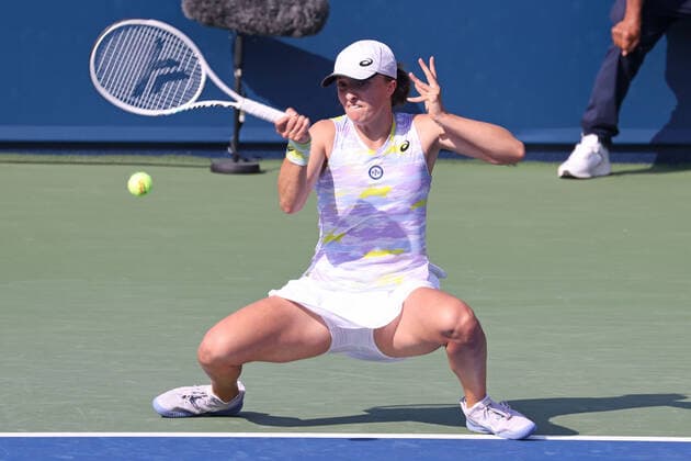 Iga Swiatek, POL, during second round of 2022 Dubai Championships in Dubai, 16 02 2022; -